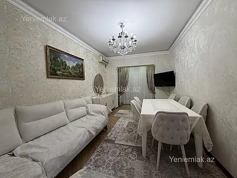 Satılır 4 otaqlı köhnə tikili 100 m²