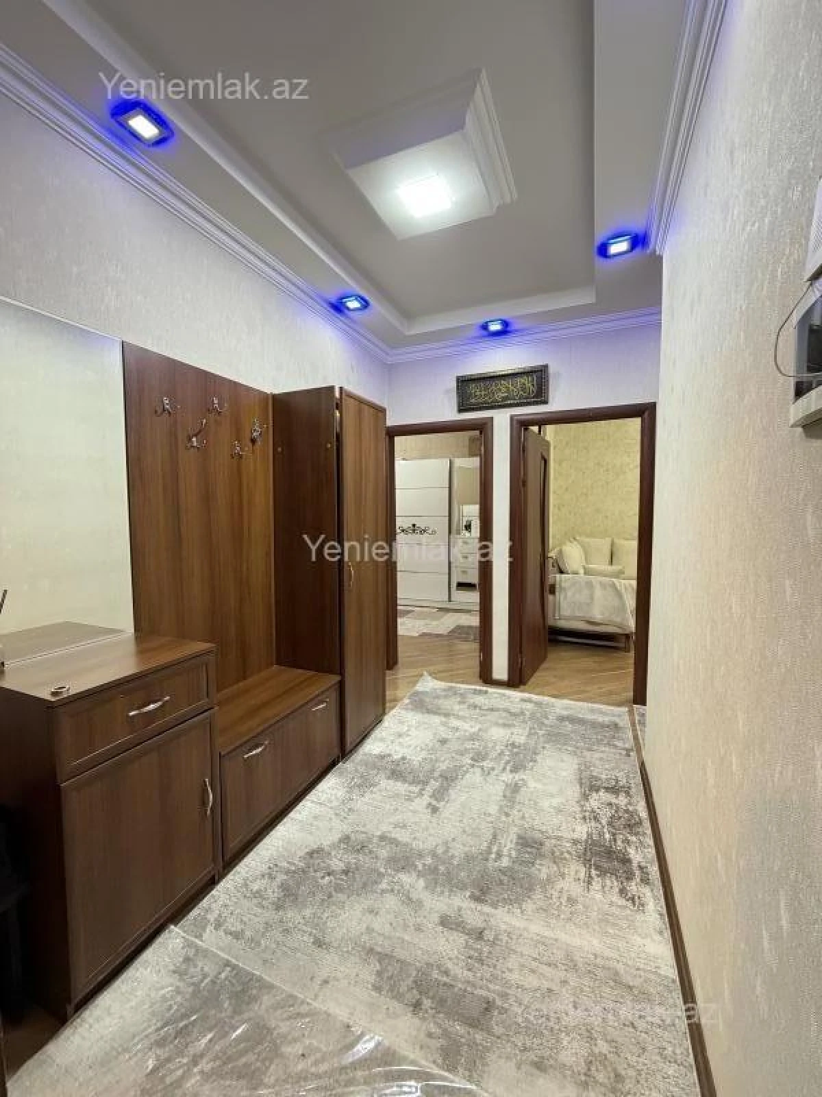 Satılır 4 otaqlı köhnə tikili 100 m²