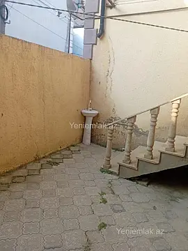 Satılır 6 otaqlı həyət evi 106 m²