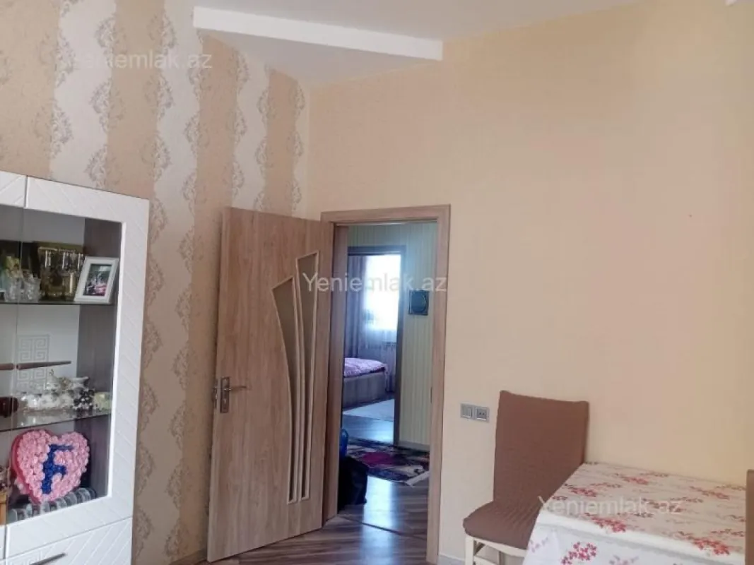 Satılır 6 otaqlı həyət evi 106 m²