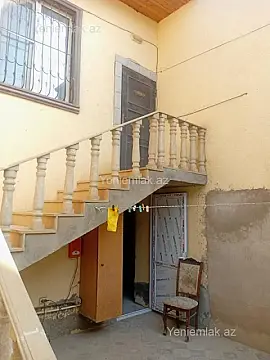Satılır 6 otaqlı həyət evi 106 m²