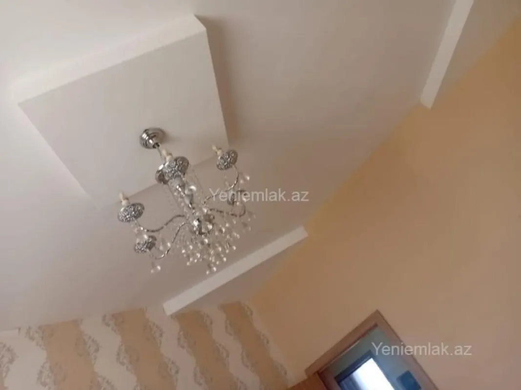 Satılır 6 otaqlı həyət evi 106 m²