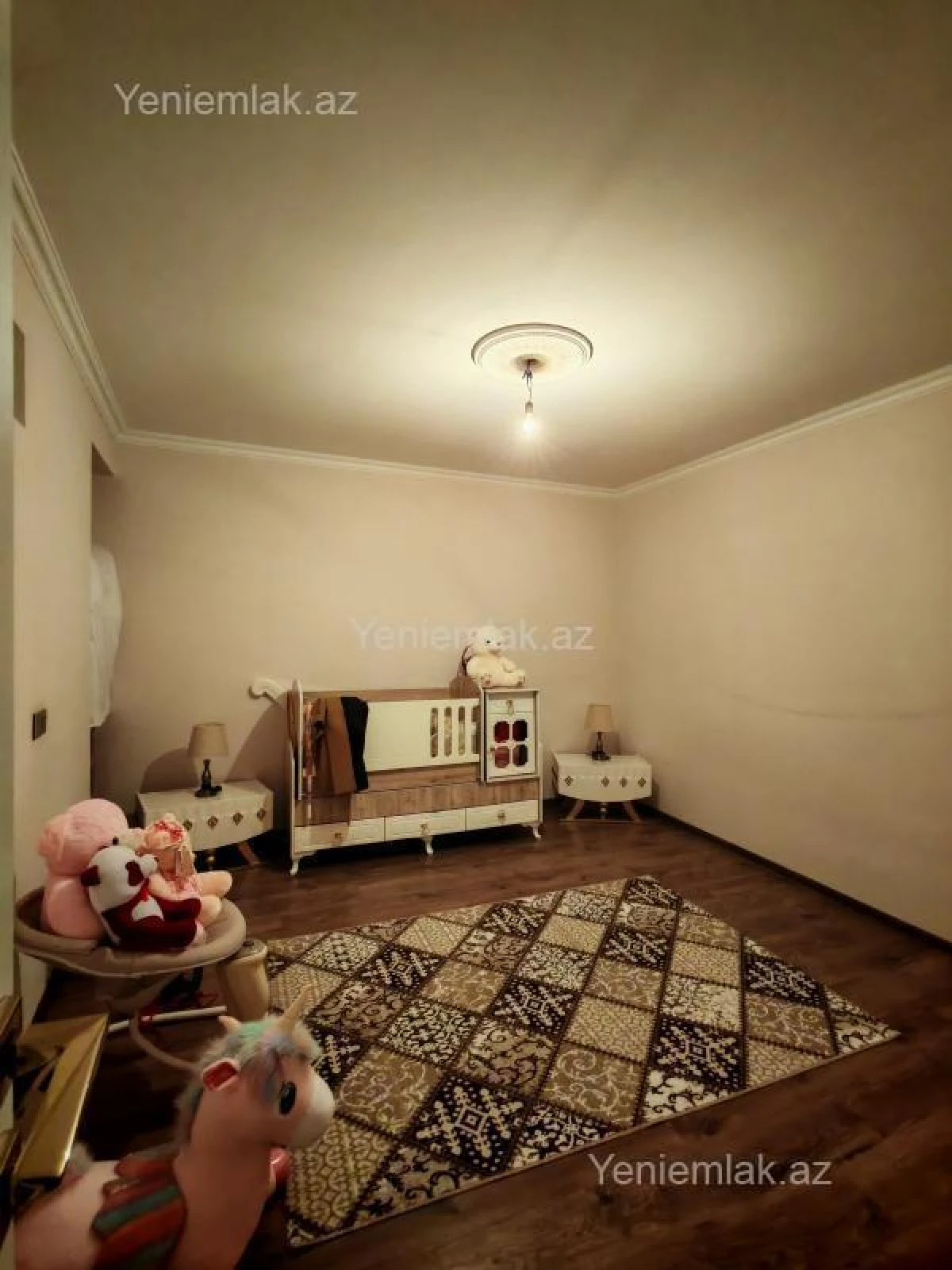 Satılır 4 otaqlı həyət evi 100 m²