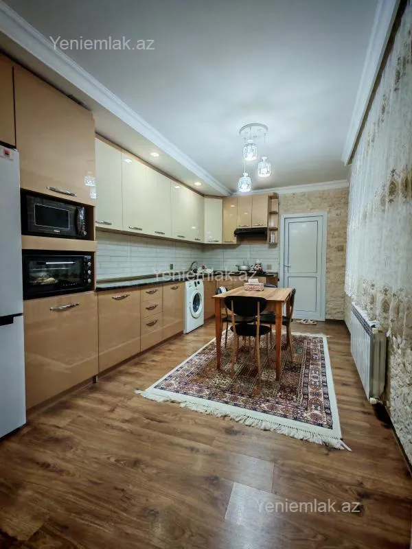 Satılır 4 otaqlı həyət evi 100 m²