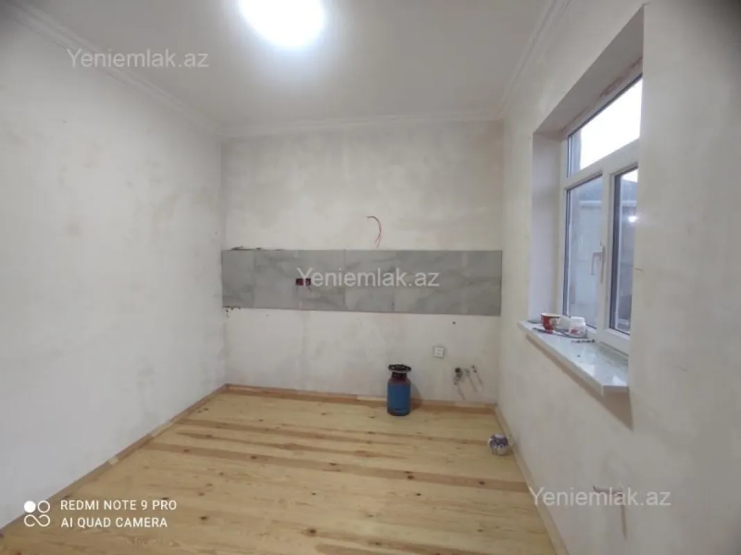 Satılır 2 otaqlı həyət evi 60 m²