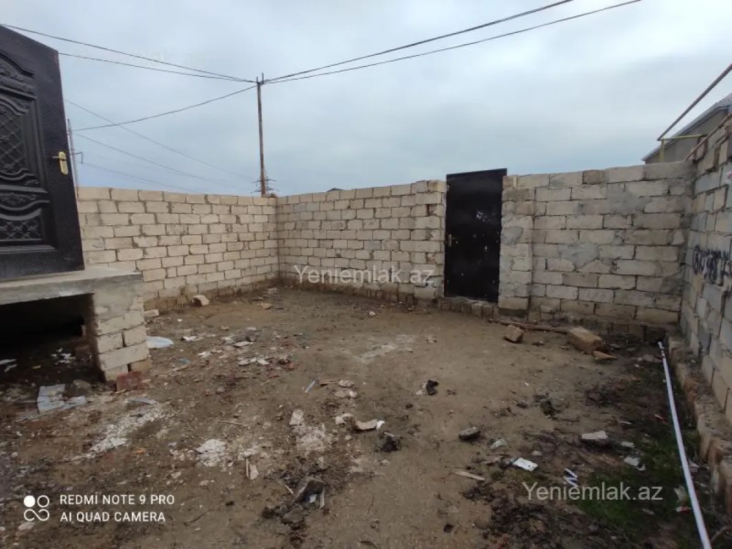 Satılır 1 otaqlı həyət evi 35 m²