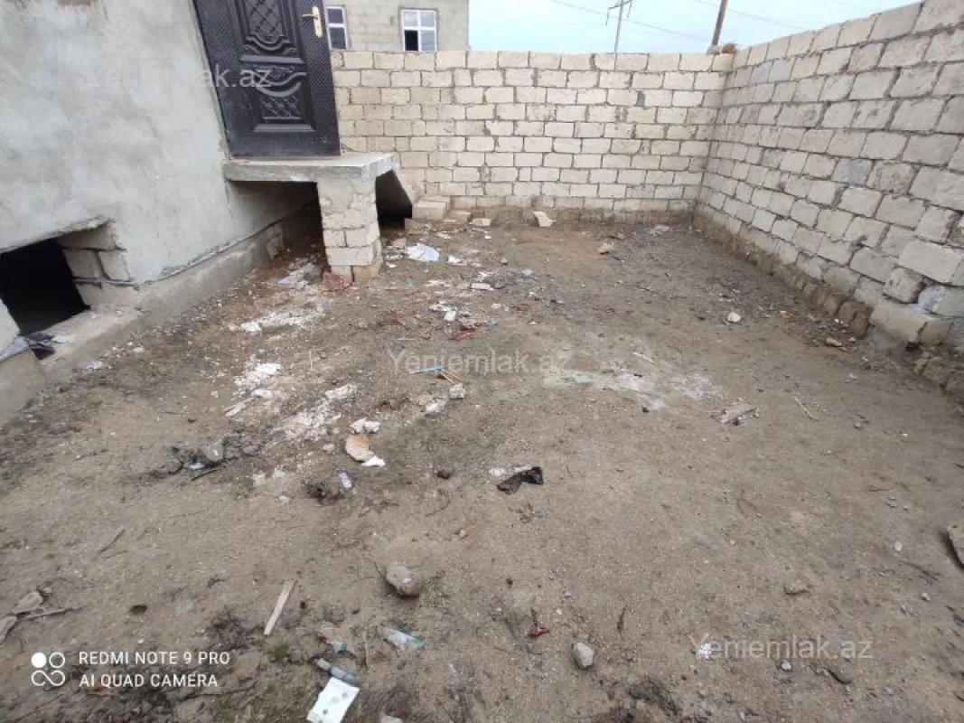 Satılır 1 otaqlı həyət evi 35 m²