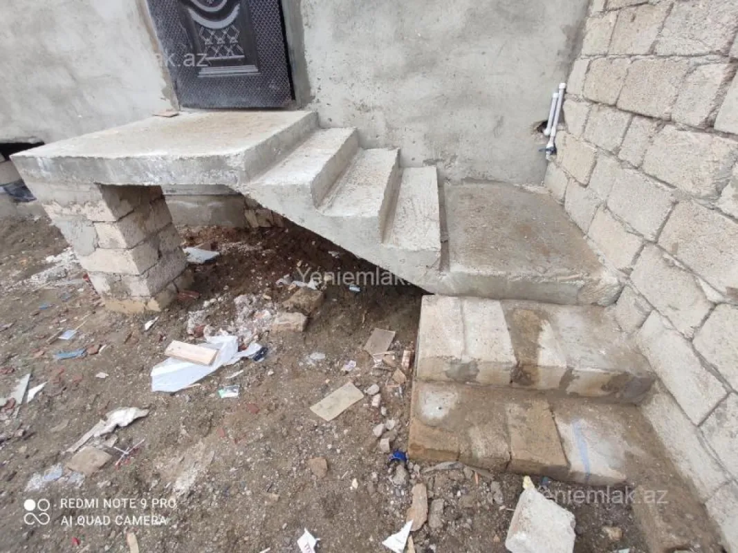 Satılır 1 otaqlı həyət evi 35 m²