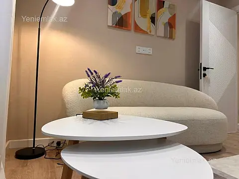 Satılır 2 otaqlı köhnə tikili 60 m²