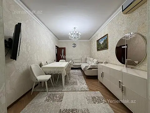 Satılır 4 otaqlı köhnə tikili 100 m²