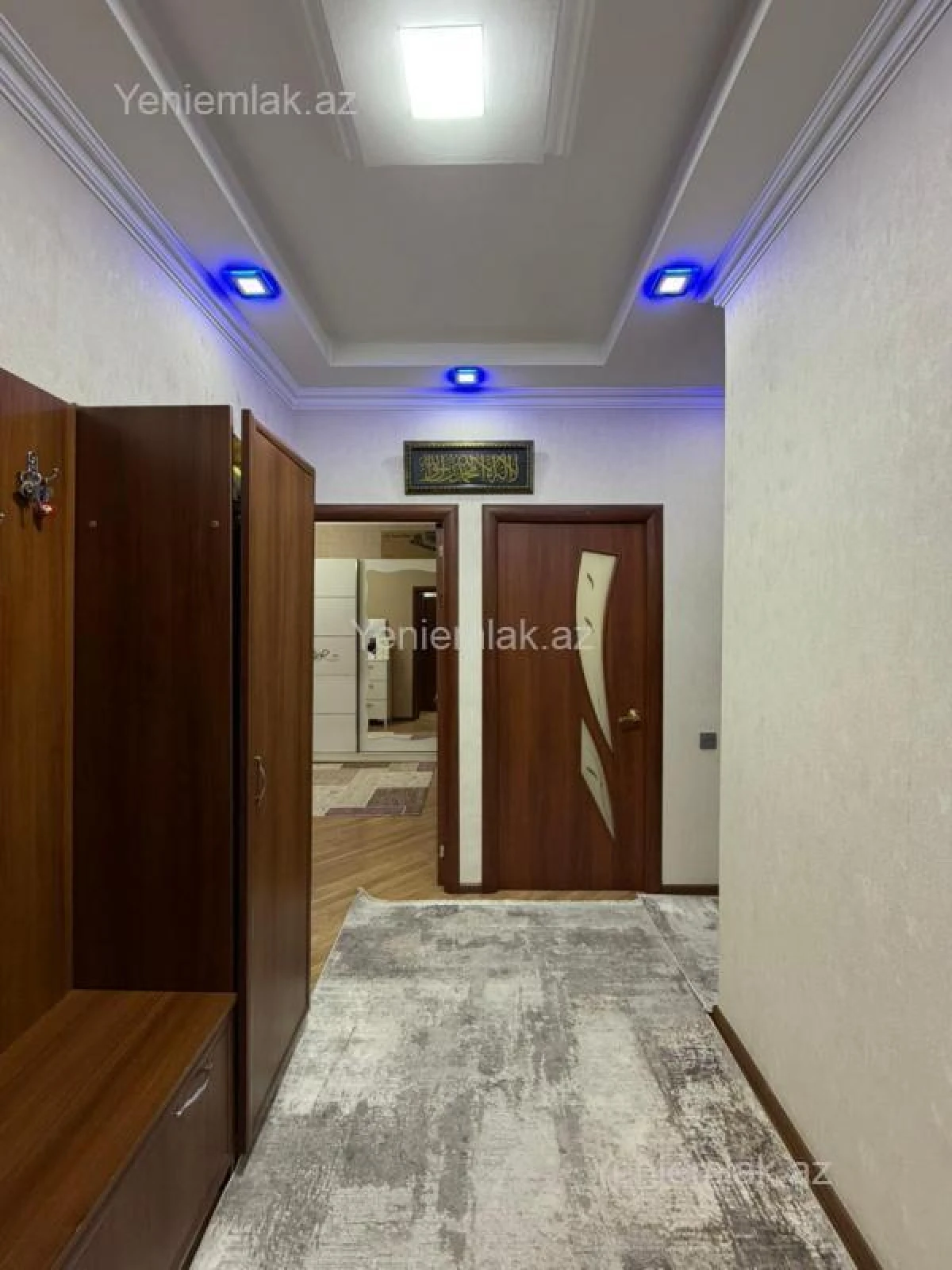 Satılır 4 otaqlı köhnə tikili 100 m²