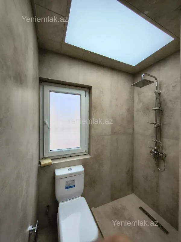 Satılır 3 otaqlı yeni tikili 145 m²