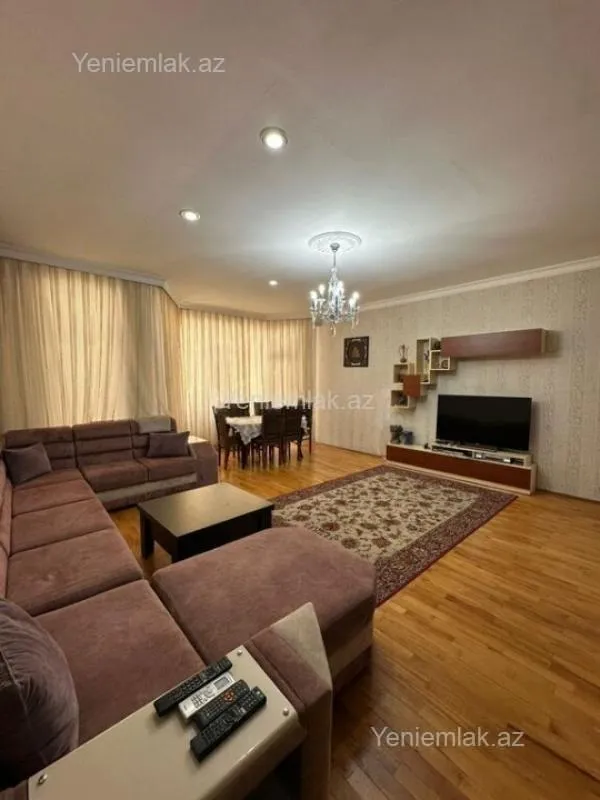 Satılır 3 otaqlı yeni tikili 156 m²