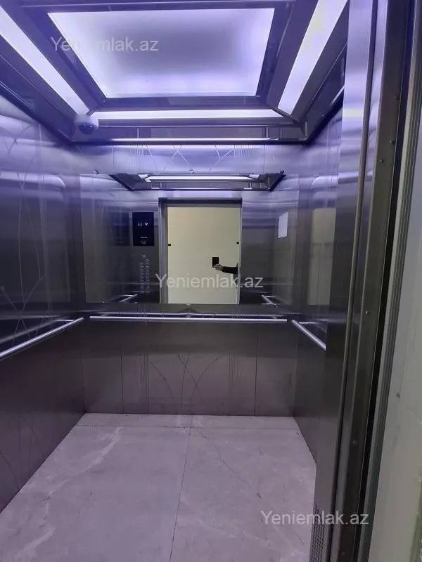 Satılır 3 otaqlı yeni tikili 142 m²