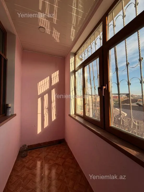 Satılır 5 otaqlı köhnə tikili 125 m²