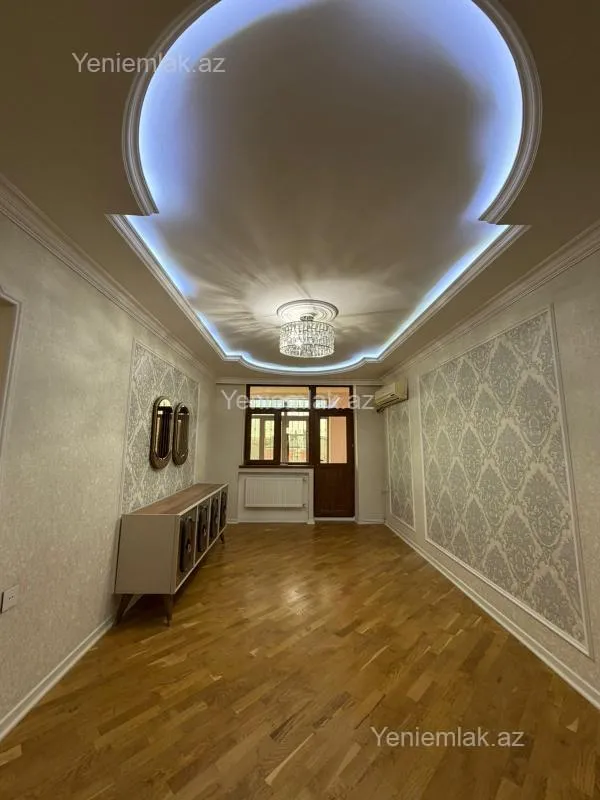 Satılır 5 otaqlı köhnə tikili 125 m²