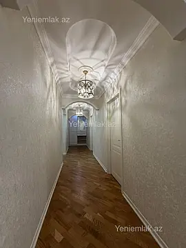 Satılır 5 otaqlı köhnə tikili 125 m²