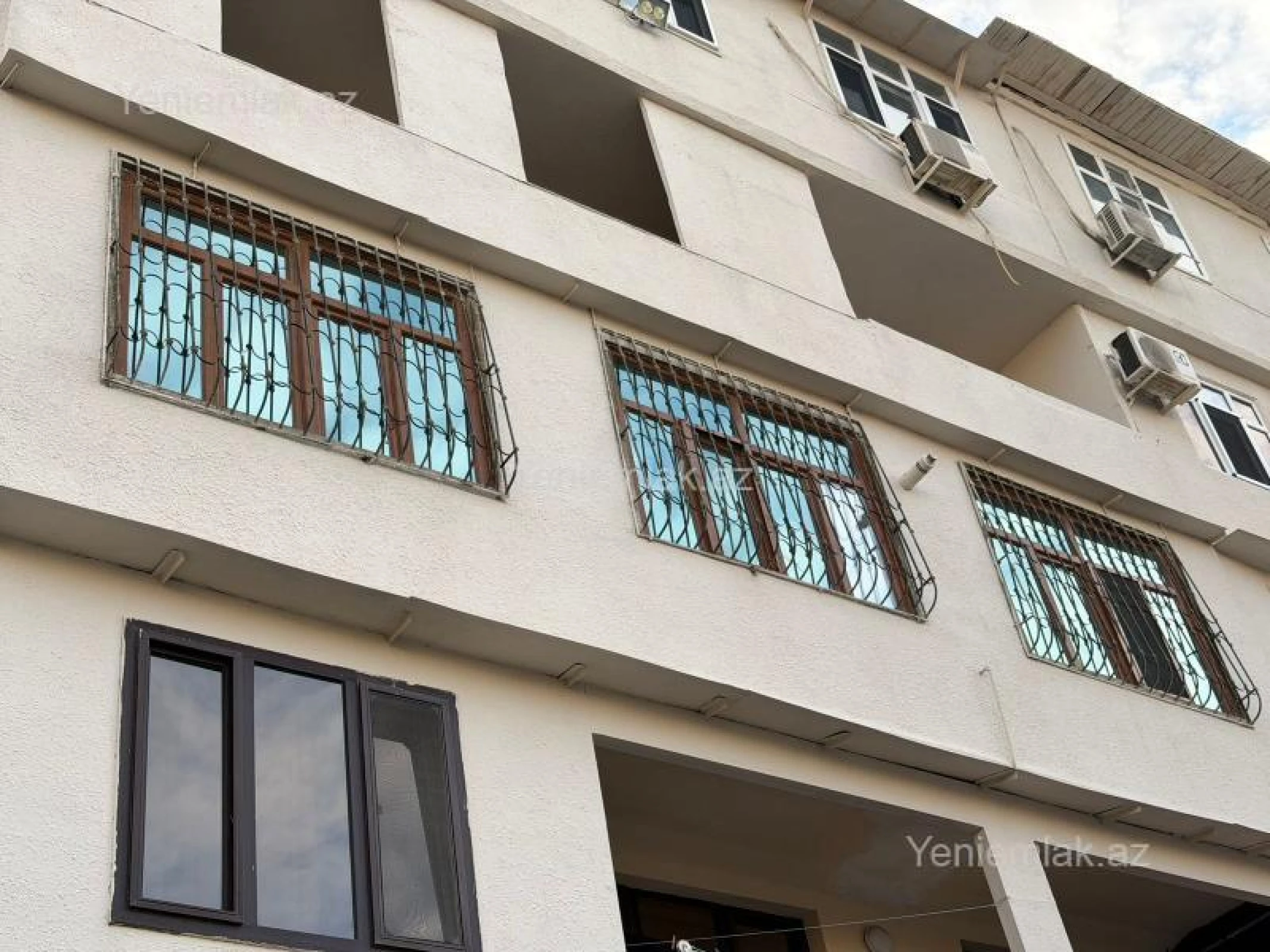 Satılır 5 otaqlı köhnə tikili 125 m²