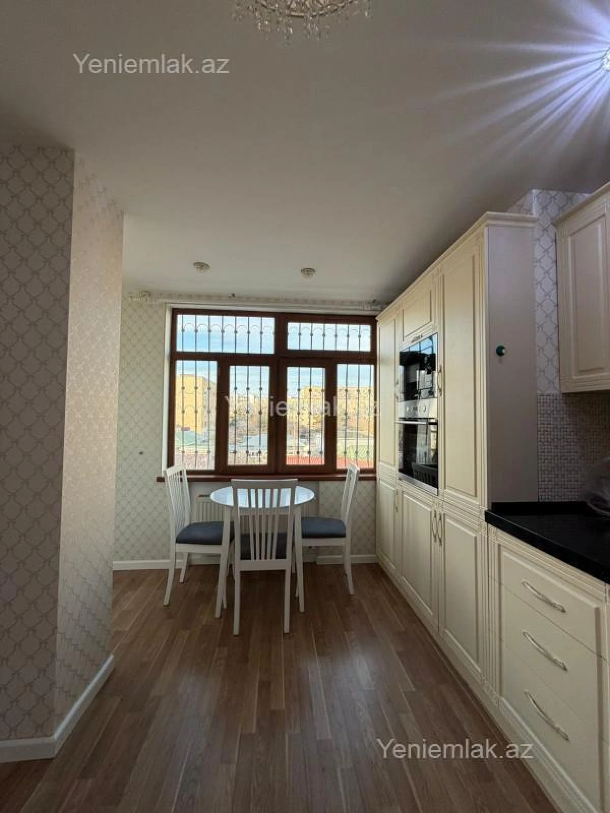 Satılır 5 otaqlı köhnə tikili 125 m²