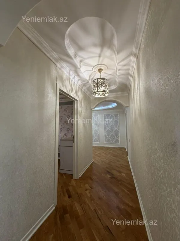 Satılır 5 otaqlı köhnə tikili 125 m²