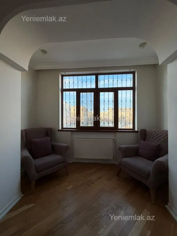 Satılır 5 otaqlı köhnə tikili 125 m²