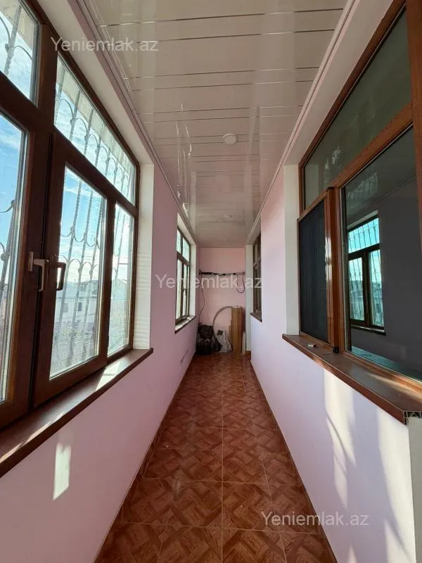 Satılır 5 otaqlı köhnə tikili 125 m²