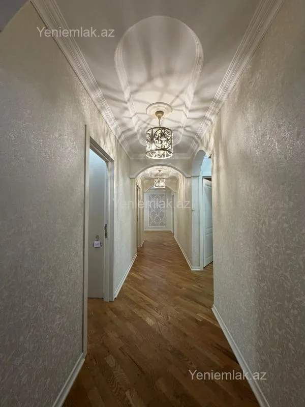 Satılır 5 otaqlı köhnə tikili 125 m²