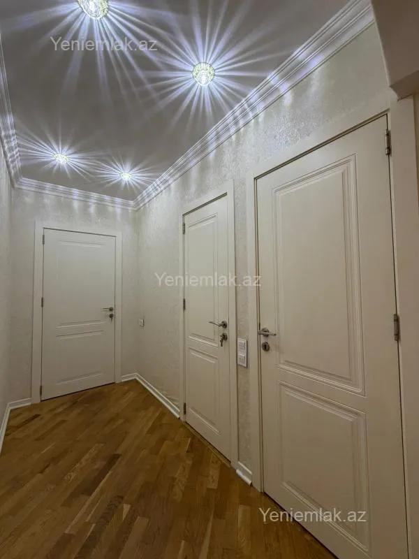 Satılır 5 otaqlı köhnə tikili 125 m²