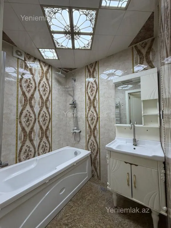 Satılır 5 otaqlı köhnə tikili 125 m²