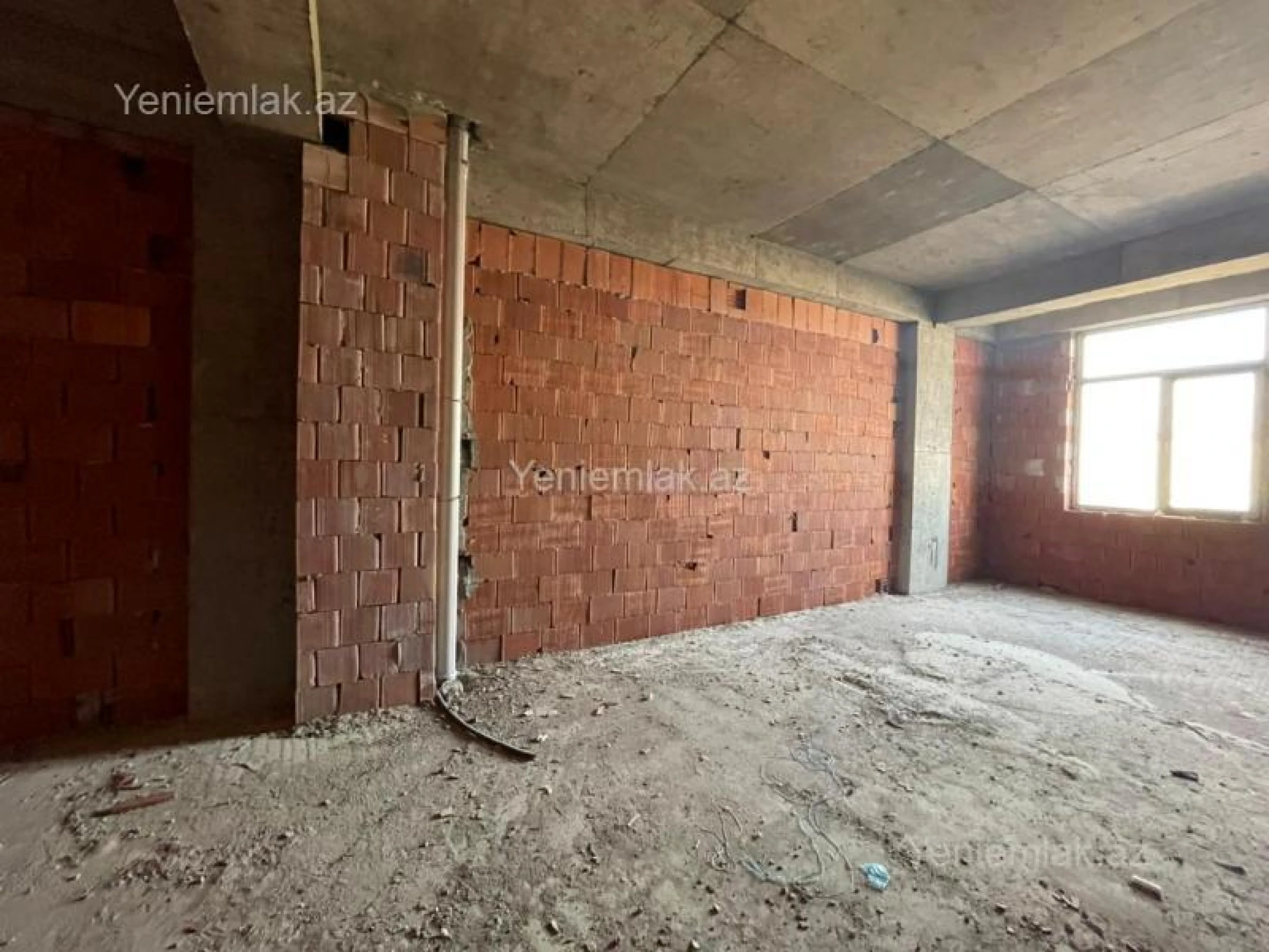 Satılır 3 otaqlı yeni tikili 84 m²