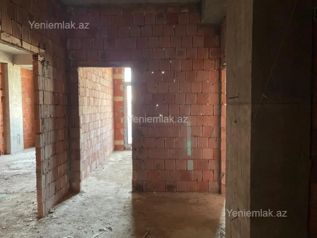 Satılır 3 otaqlı yeni tikili 84 m²