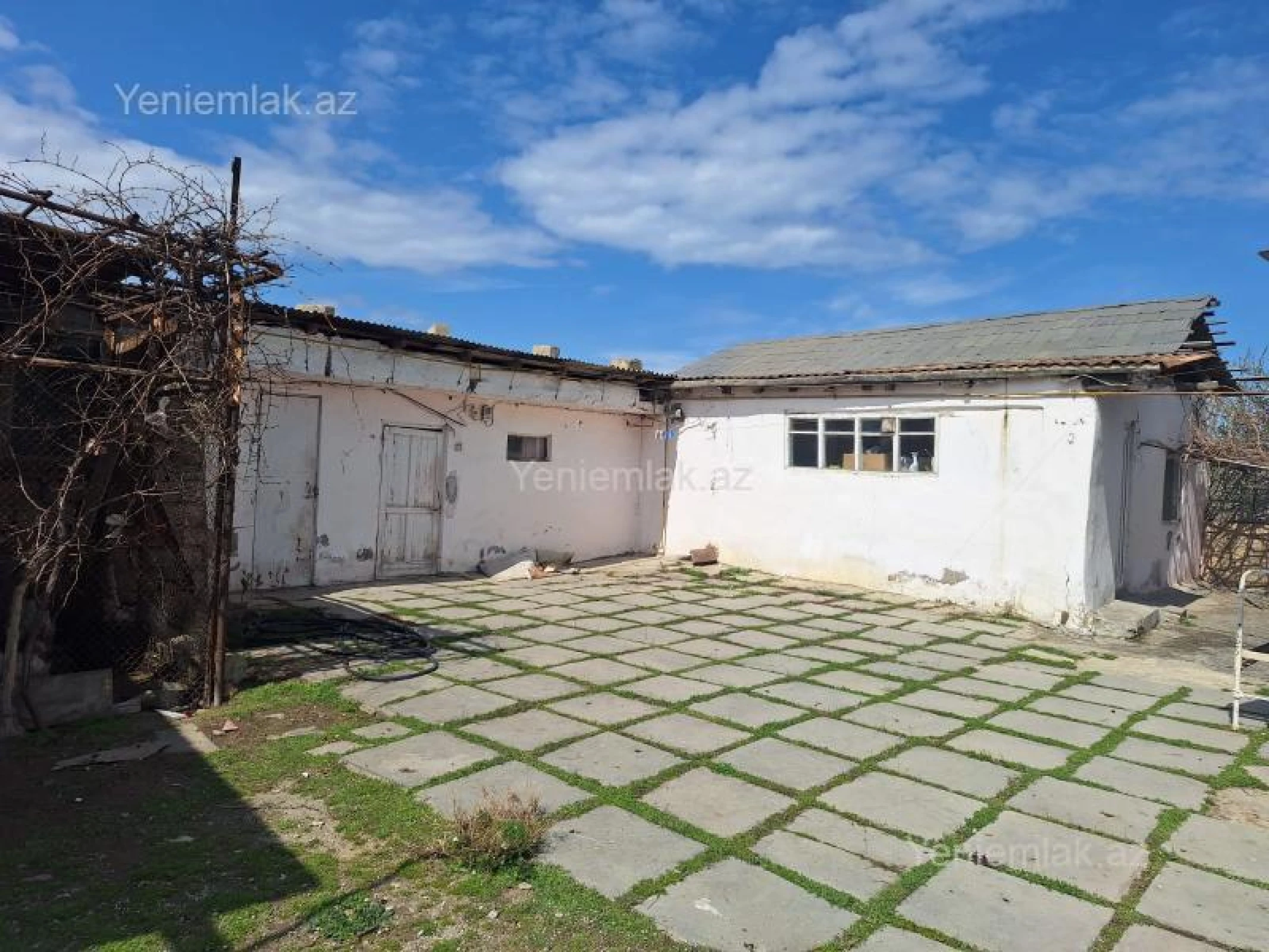 Satılır 6 otaqlı həyət evi 160 m²