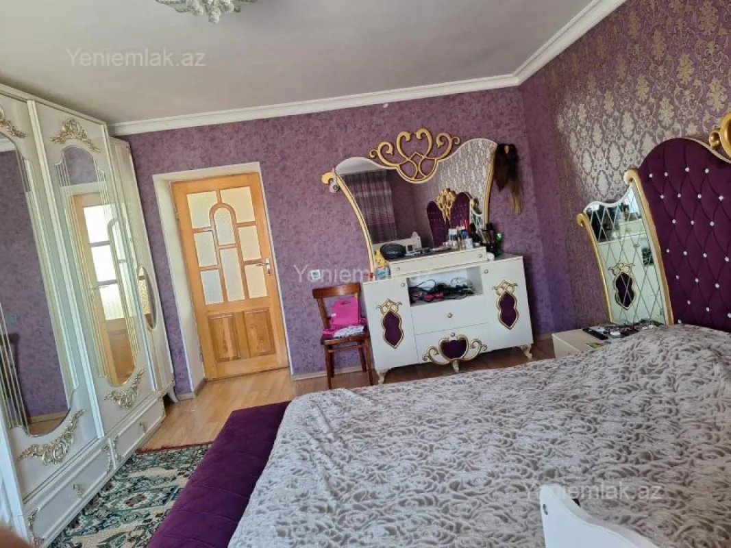 Satılır 6 otaqlı həyət evi 160 m²