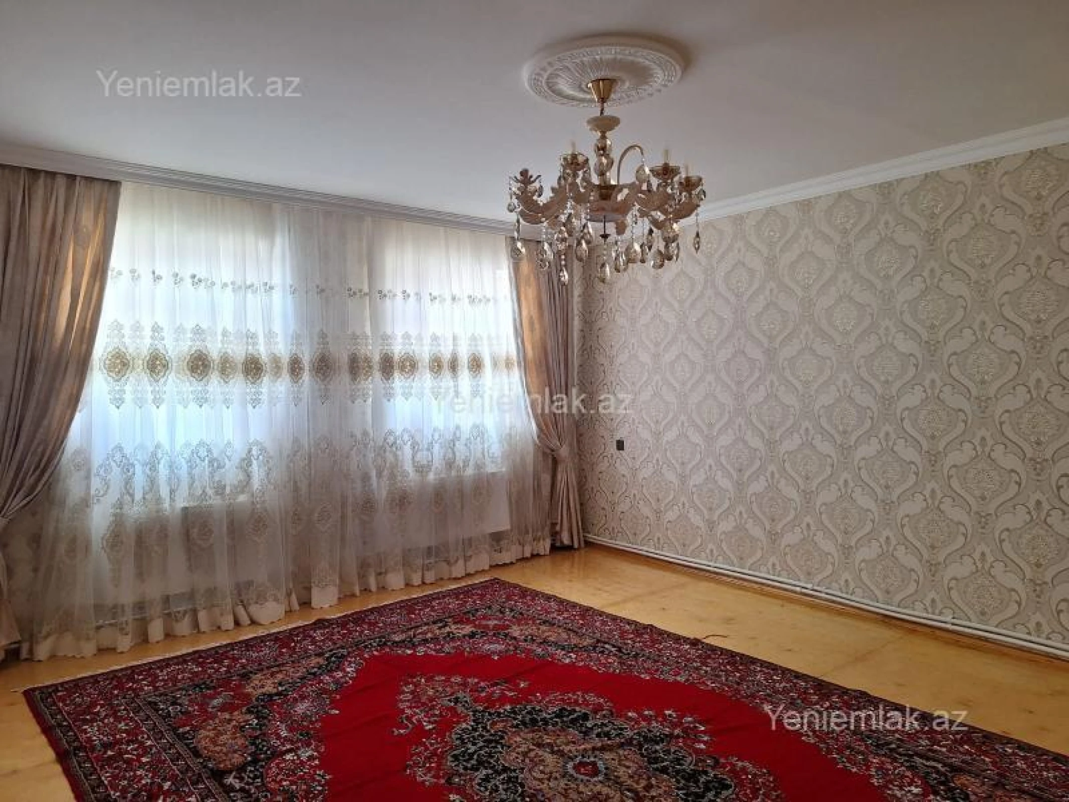 Satılır 6 otaqlı həyət evi 160 m²