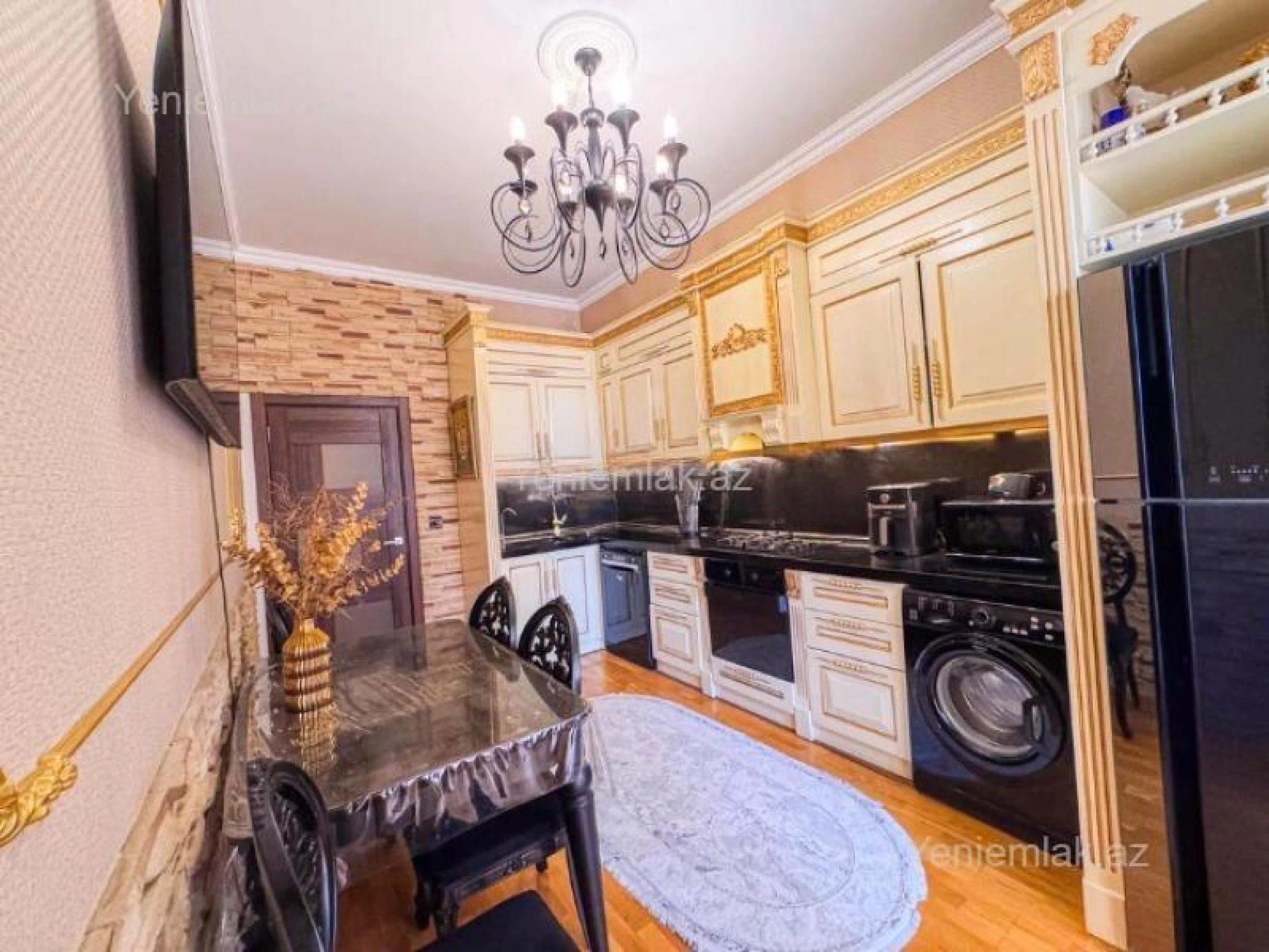 Satılır 3 otaqlı yeni tikili 110 m²