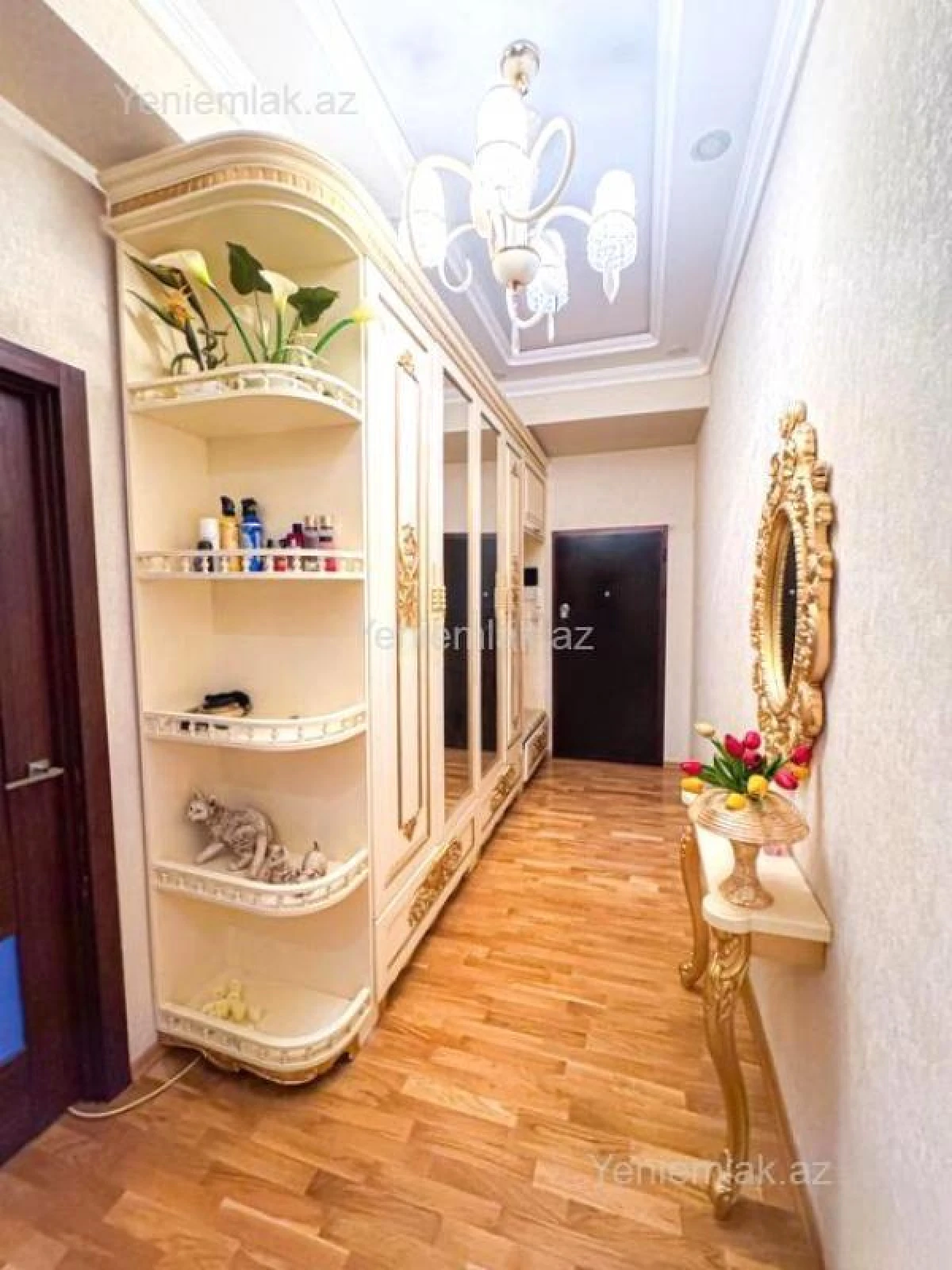 Satılır 3 otaqlı yeni tikili 110 m²