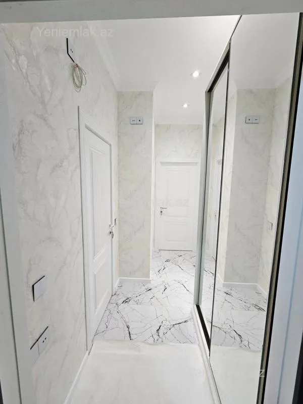 Satılır 3 otaqlı yeni tikili 60 m²