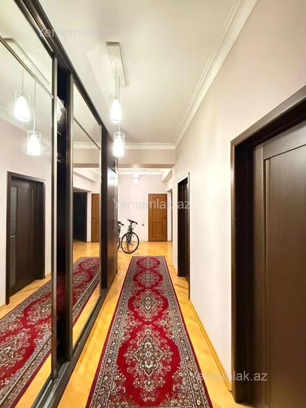 Satılır 3 otaqlı yeni tikili 101 m²