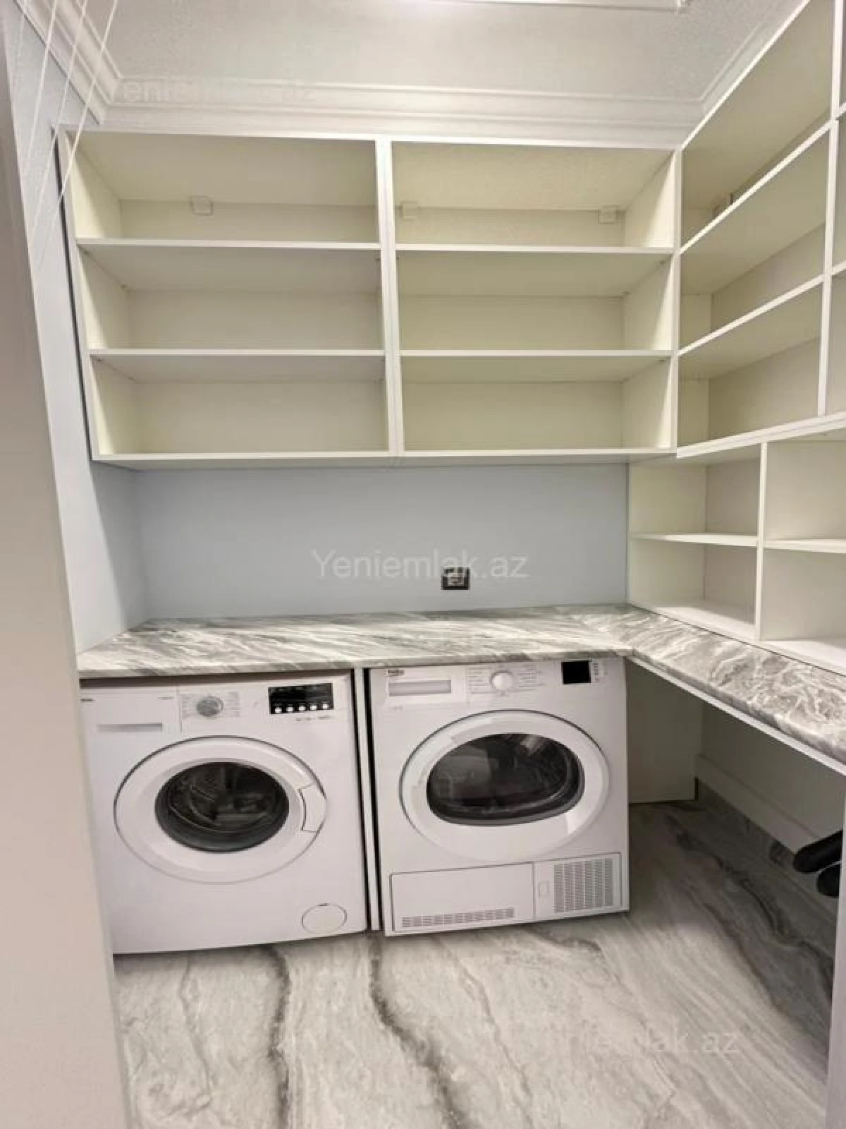 Satılır 2 otaqlı yeni tikili 79 m²