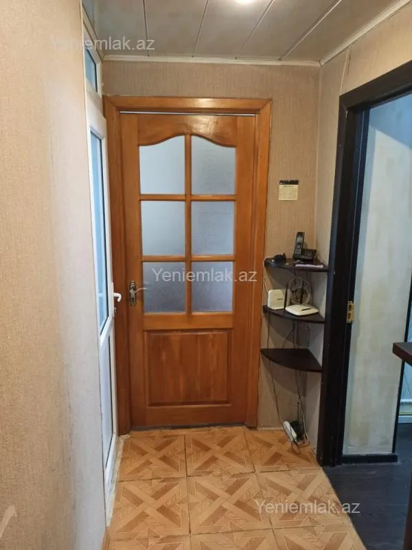 Satılır 3 otaqlı köhnə tikili 80 m²