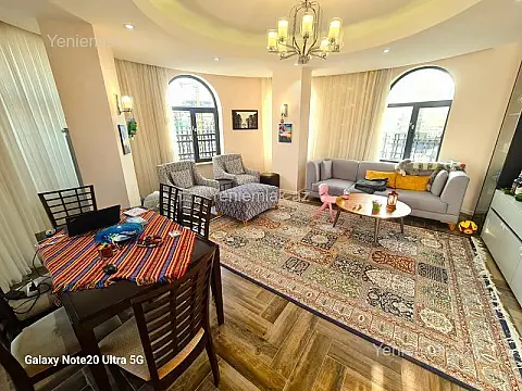 Satılır 4 otaqlı yeni tikili 135 m²