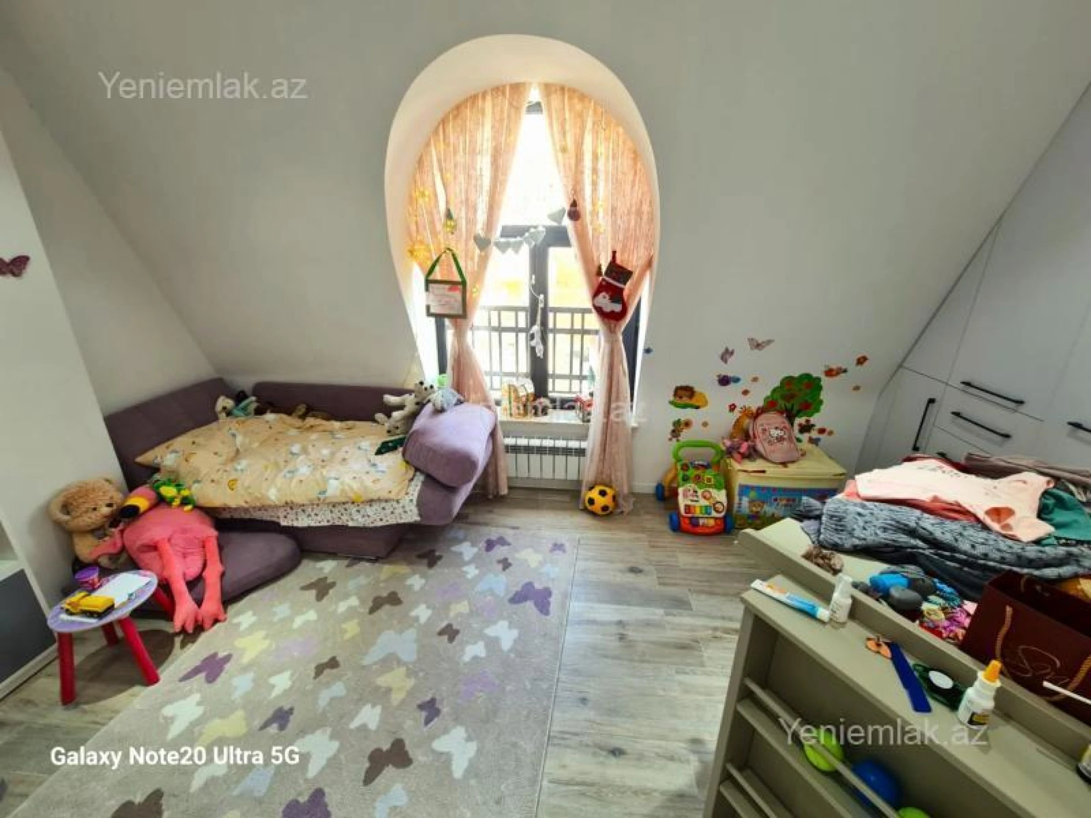 Satılır 4 otaqlı yeni tikili 135 m²