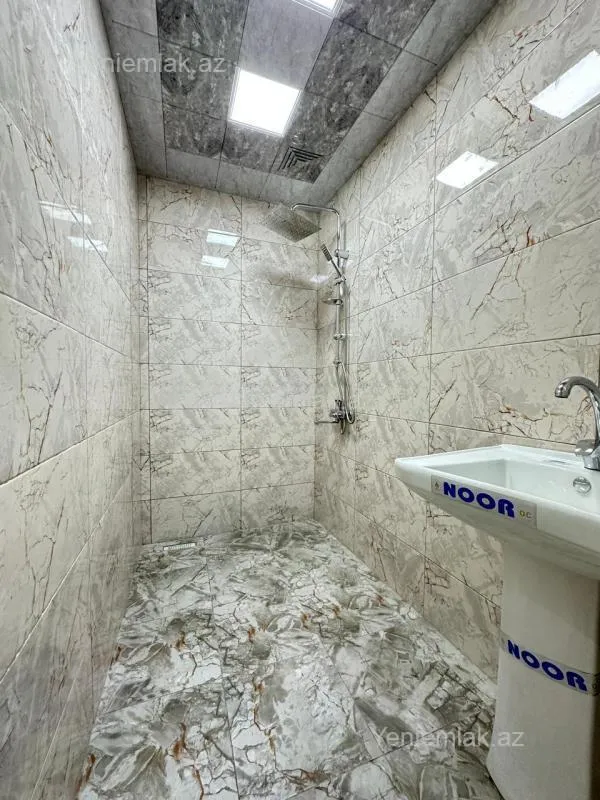 Satılır 2 otaqlı köhnə tikili 65 m²