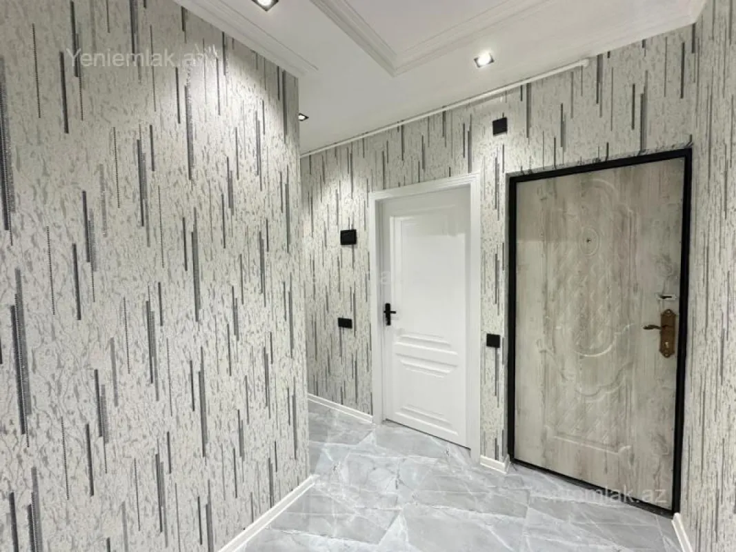 Satılır 2 otaqlı köhnə tikili 65 m²