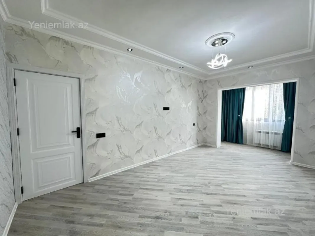 Satılır 2 otaqlı köhnə tikili 65 m²