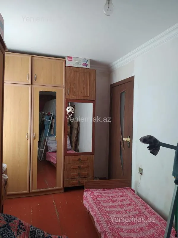 Satılır 2 otaqlı köhnə tikili 48.5 m²