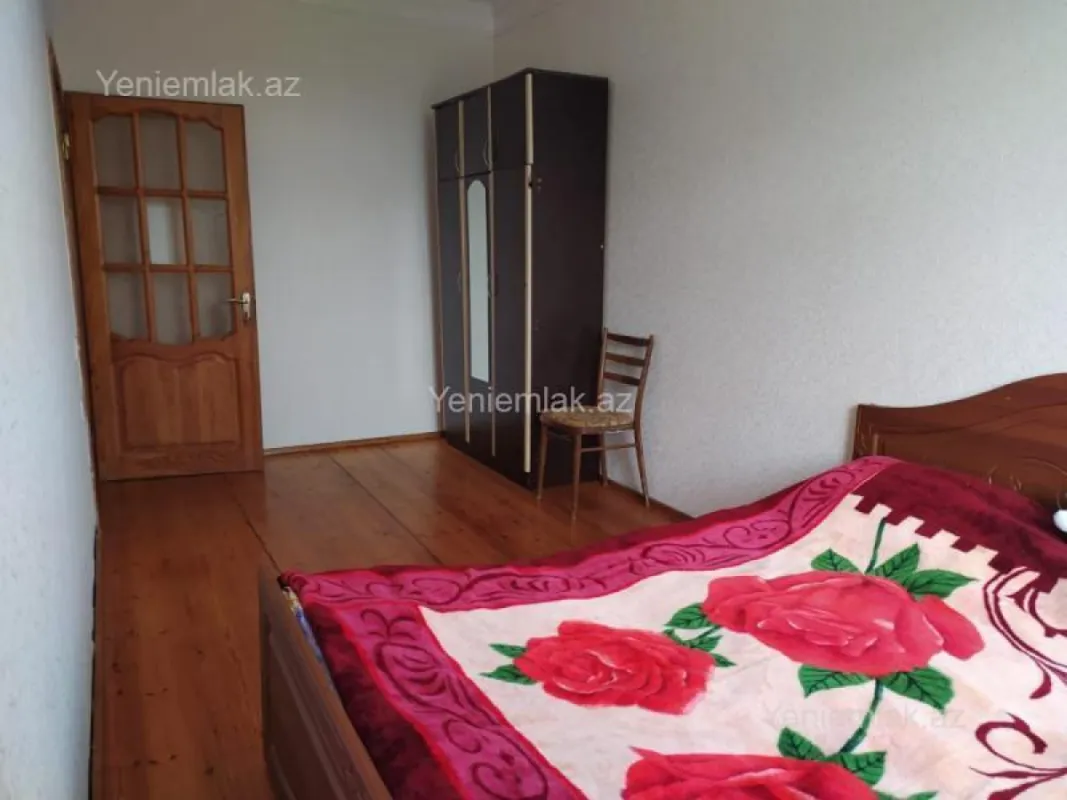 Satılır 2 otaqlı köhnə tikili 55 m²