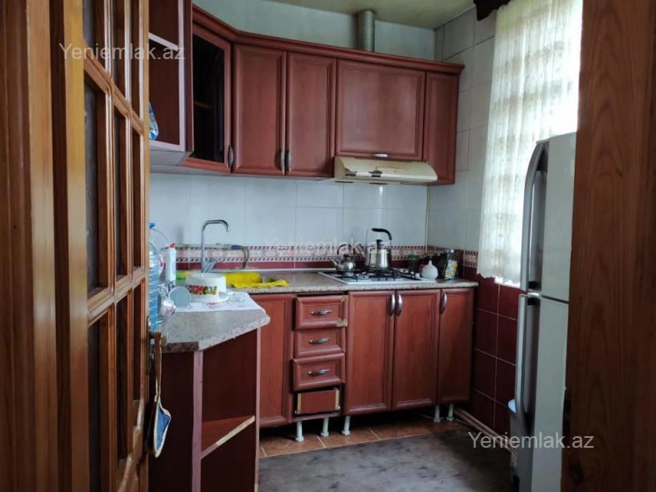 Satılır 2 otaqlı köhnə tikili 55 m²