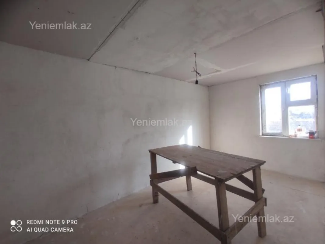 Satılır 2 otaqlı həyət evi 60 m²