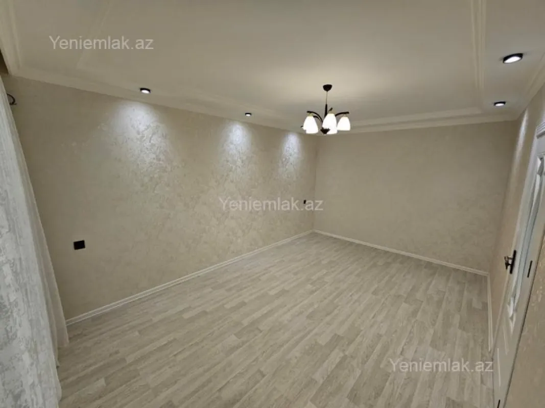 Satılır 2 otaqlı köhnə tikili 40 m²